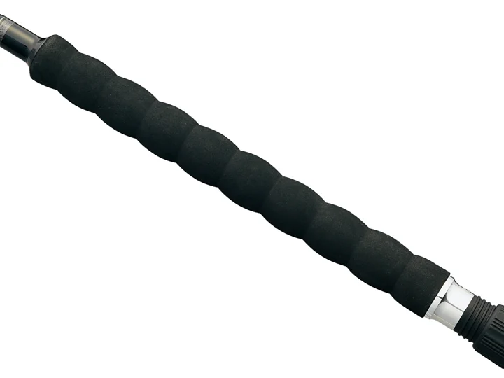 Gamakatsu Luxxe Jebull fore grip with moulded finger grooves